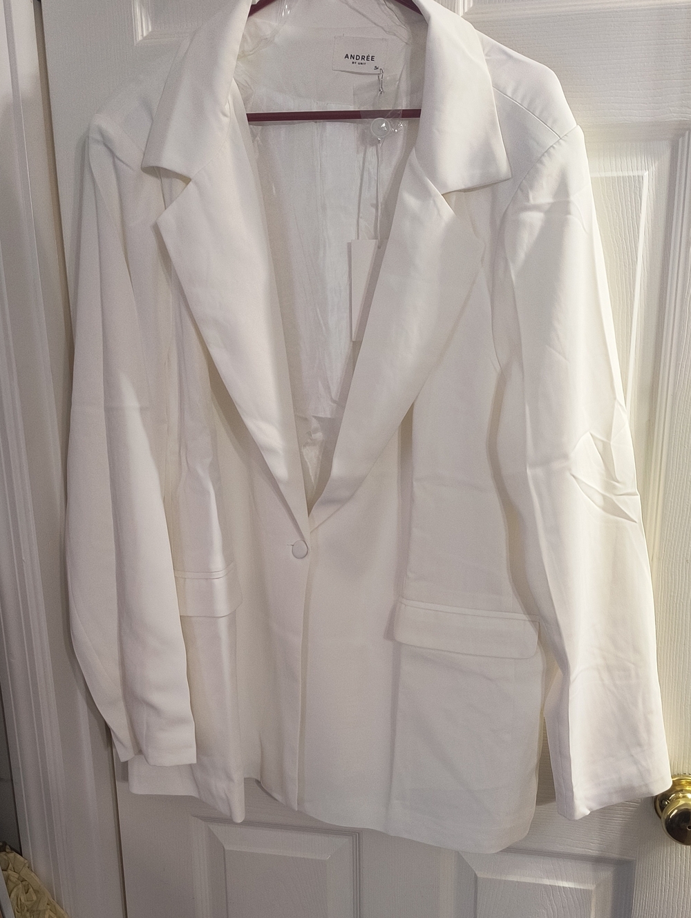 Andree White Single-Button Notch Lapel Blazer